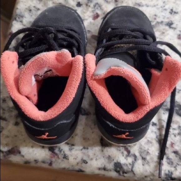 Toddler Air Jordan 5 - Picture 3 of 4